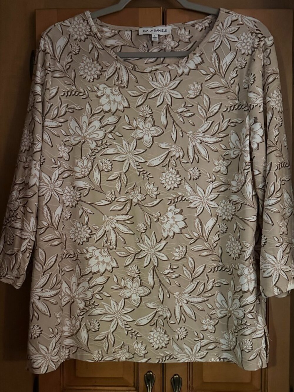 Emily Daniels Beige Floral Top L